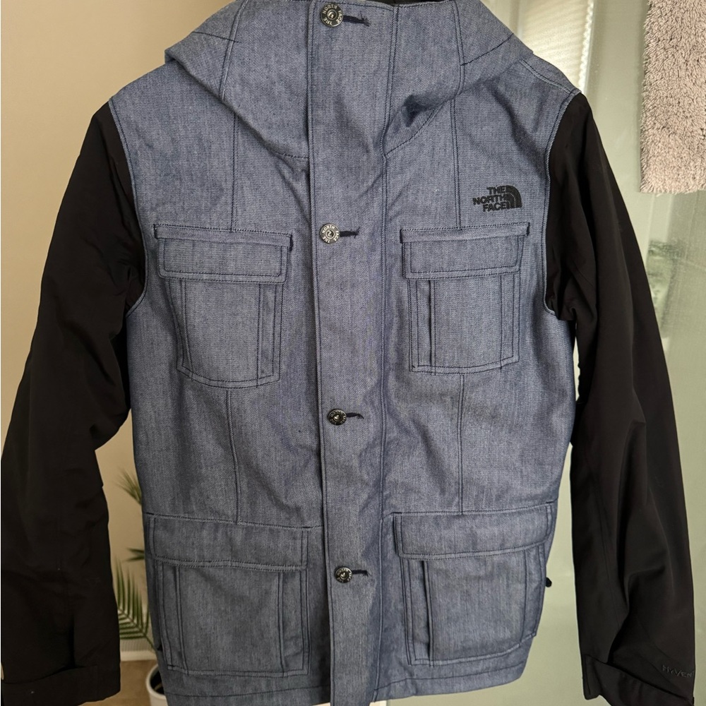 Women’s north face ski/snowboard coat